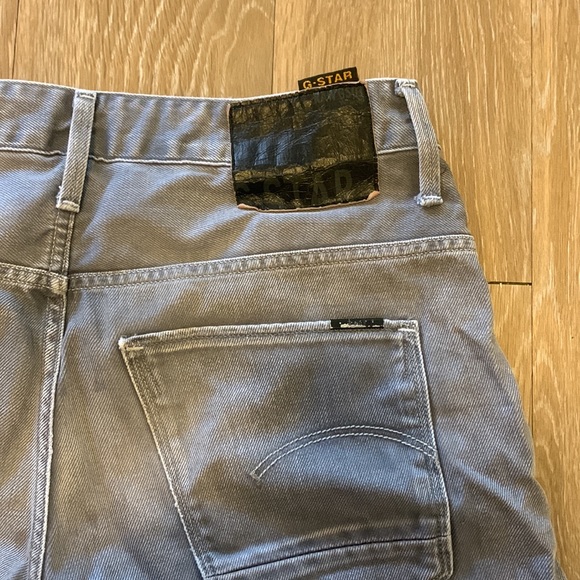 G-Star grey denim. Tailored to you not a traditional strict leg jean. - Picture 3 of 4